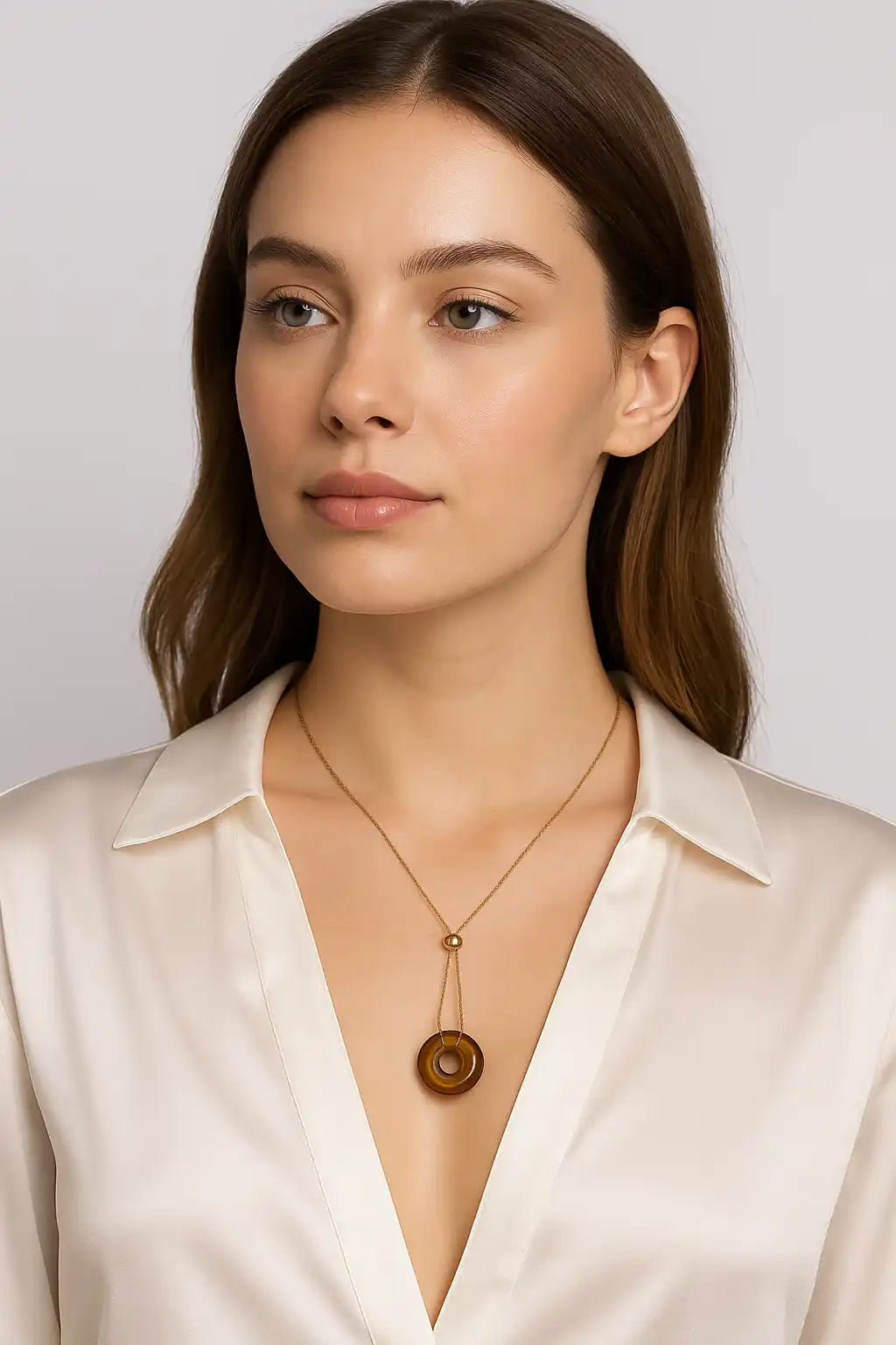 Chic Round Resin Pendant Necklace