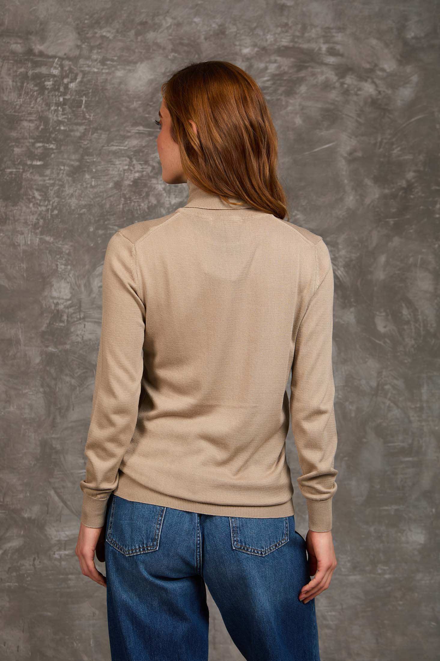 Women Regular Fit Pullover Brown