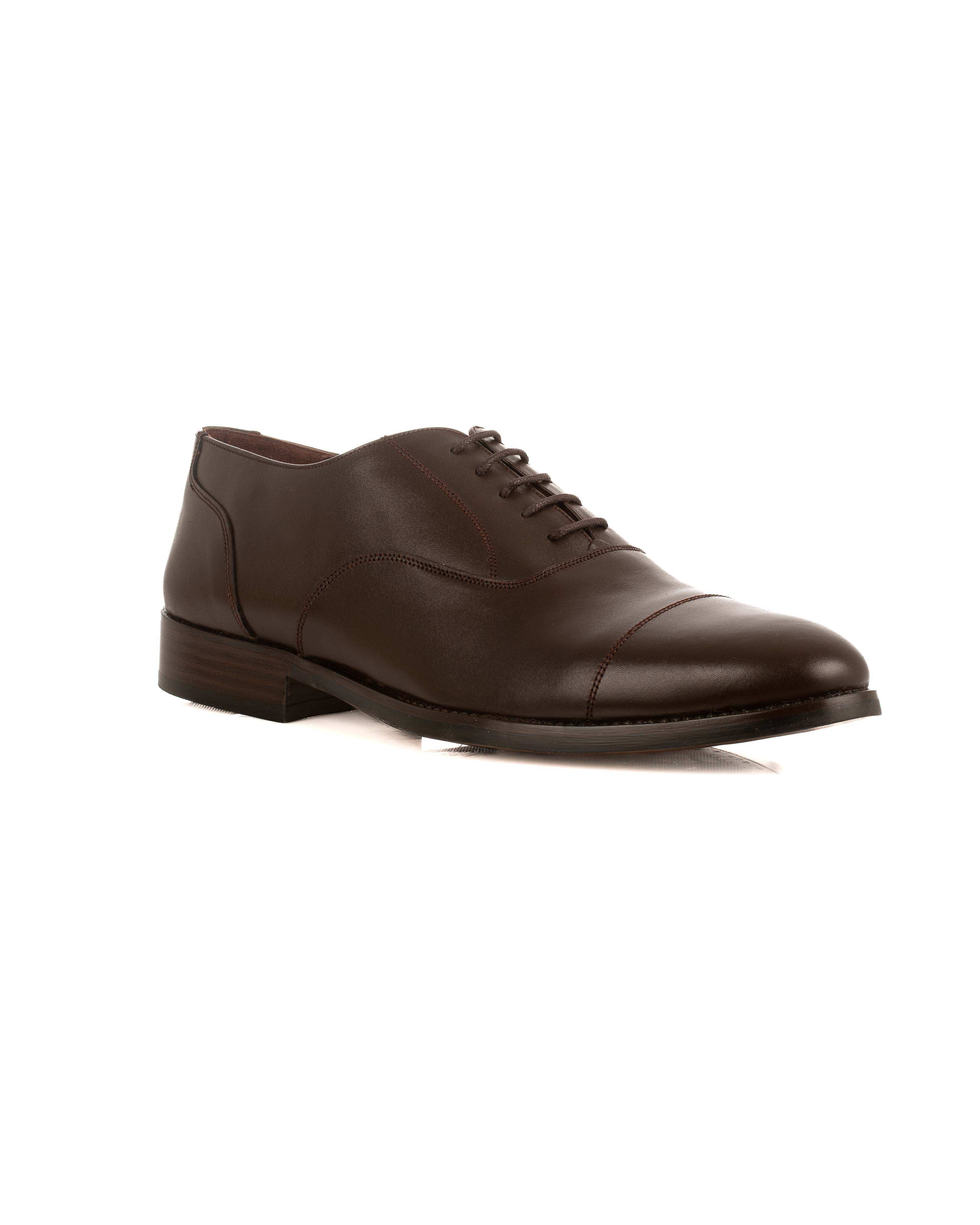 أحذية كلاسيكية فاخرة من الجلد المزود بالرباط