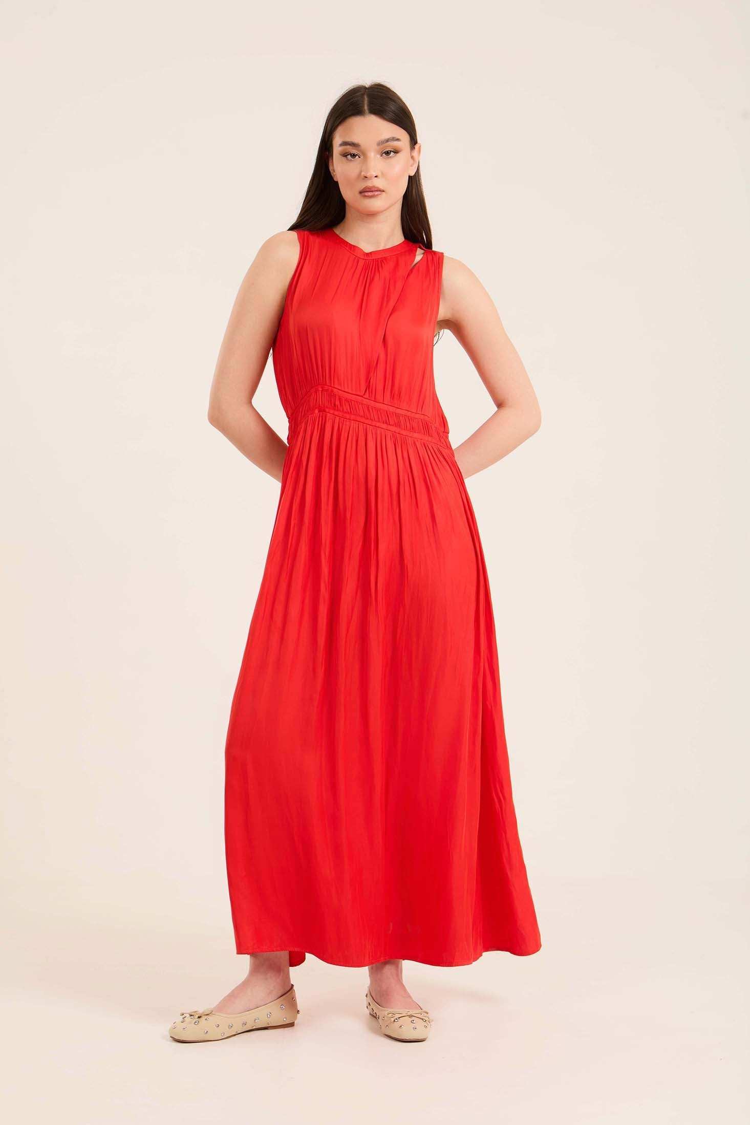 Feminine Sleeveless Summer Maxi Dress