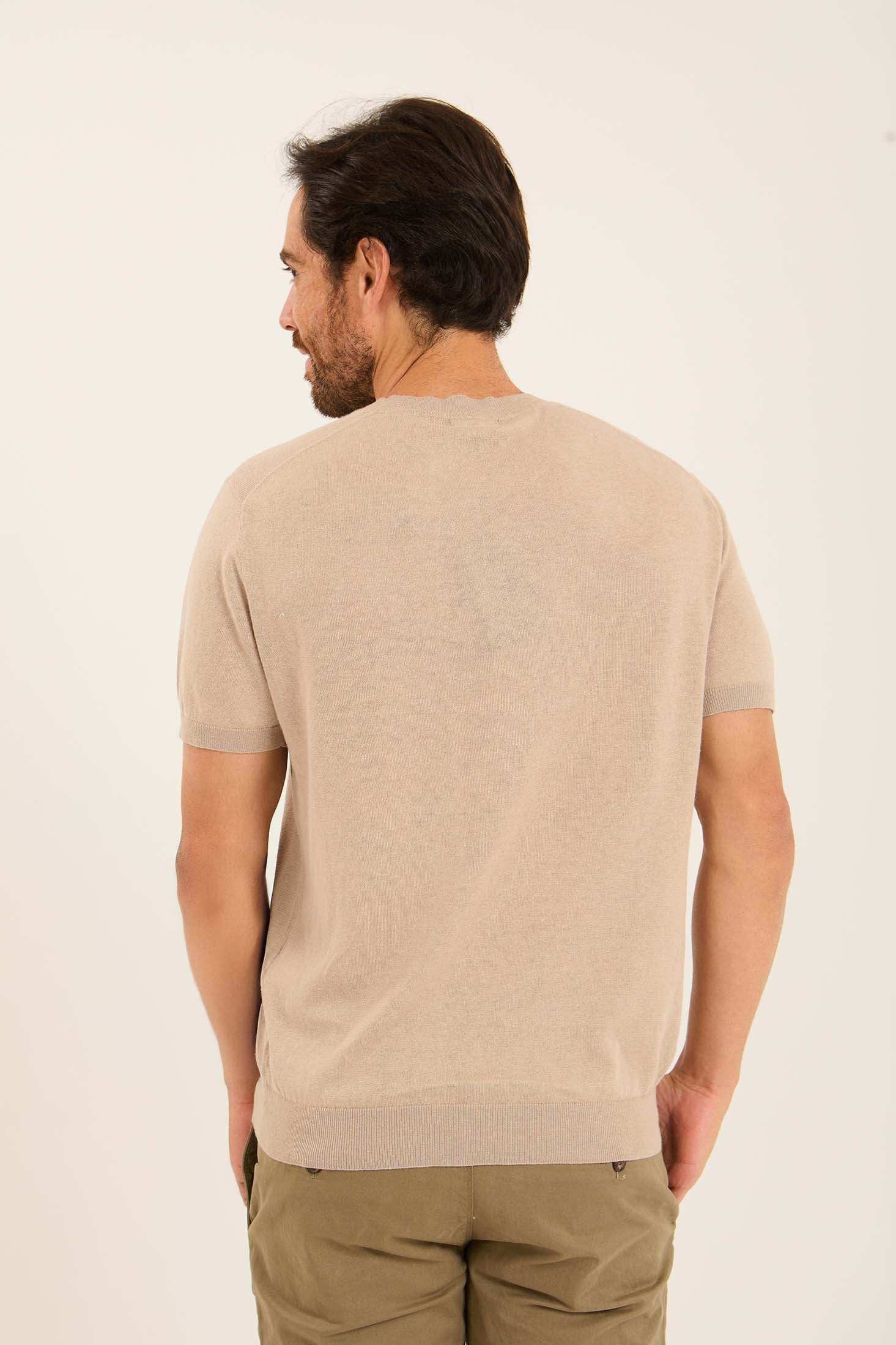 Short Sleeves Textured Tee with Hem