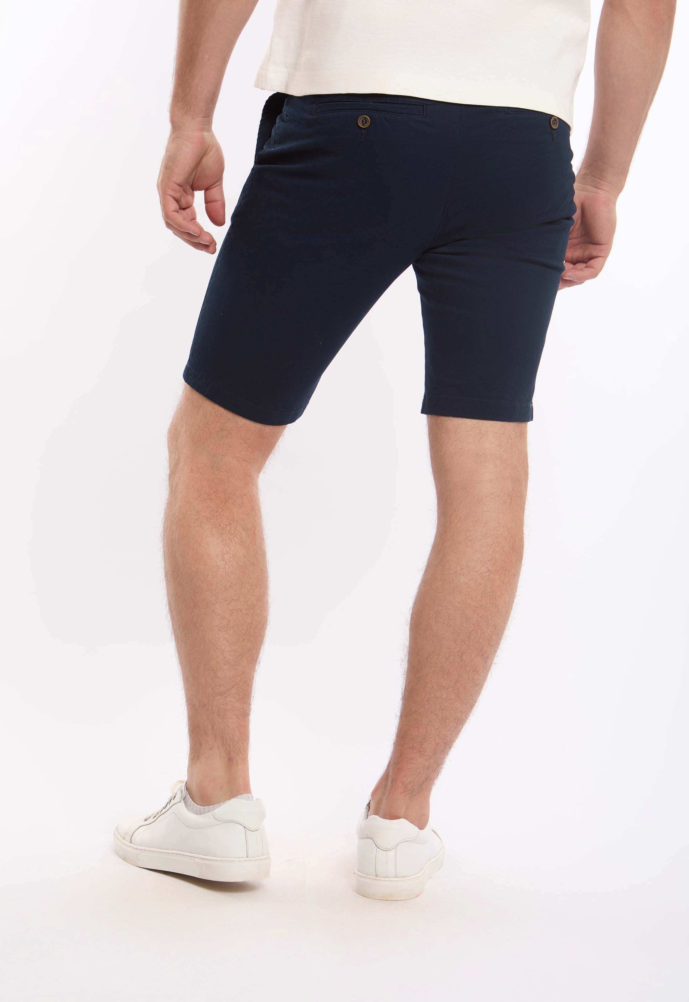 Comfy Solid Slim Fit Shorts
